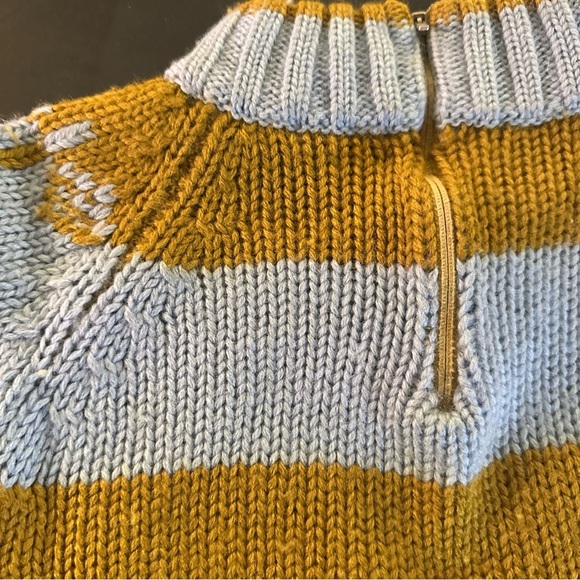 ⭐️ Vintage Small Turtleneck Zip Sweater - Picture 8 of 16